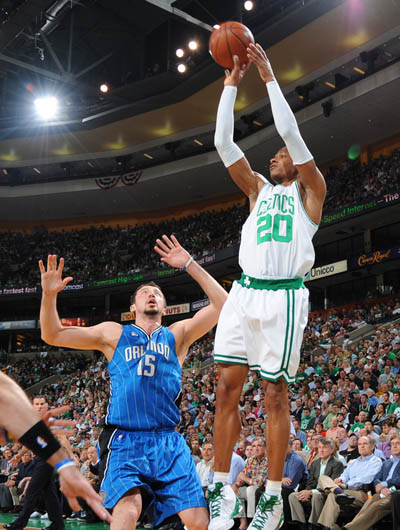 并完成进攻 并完成进攻