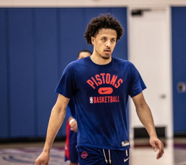 赛里保持了 赛里保持了