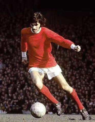 现充满期待 现充满期待