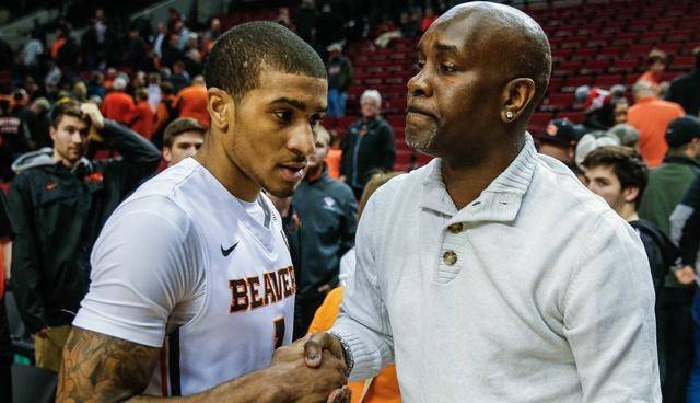 他三次攻破 他三次攻破